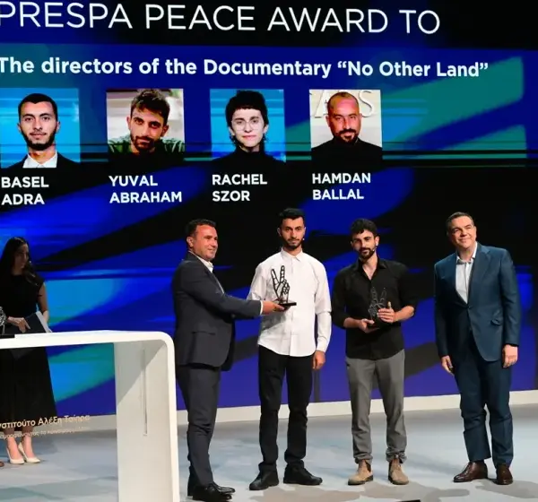 Τσίπρας για τον Παλαιστίνιο σκηνοθέτη Μπασέλ Άντρα: «Ντροπή για την Ευρώπη και την Ελλάδα η στάση απέναντι στον όλεθρο των Παλαιστινίων»