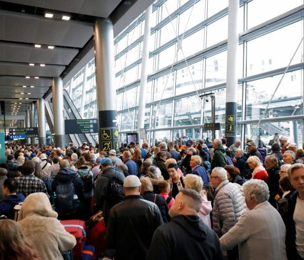 Κυβερνοεπίθεση «παρέλυσε» μεγάλα ευρωπαϊκά αεροδρόμια – Υποψίες για ρωσική εμπλοκή