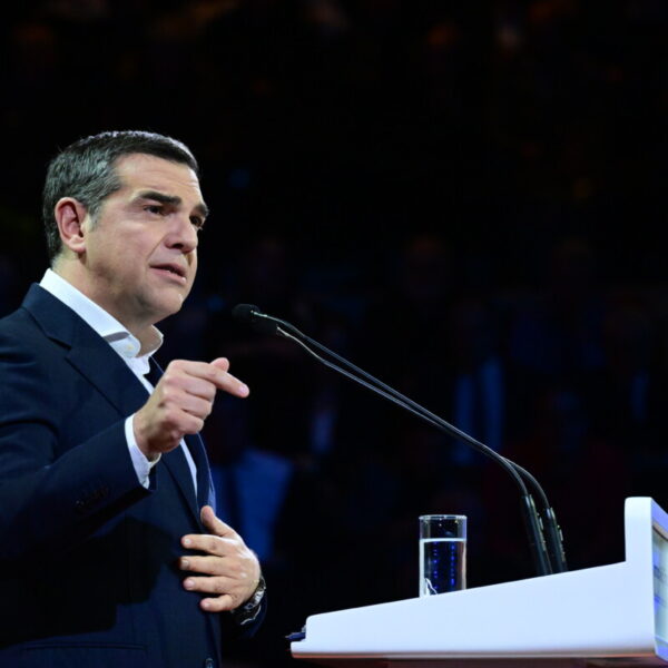 Τα επόμενα βήματα Τσίπρα: Ποιοι τον ακολουθούν στο νέο κόμμα και ποιοι&hellip;