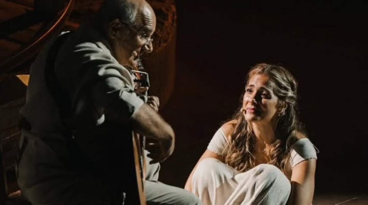 Νατάσσα Μποφίλιου: «Η σχέση μου με τον πατέρα μου δεν είναι για viral»