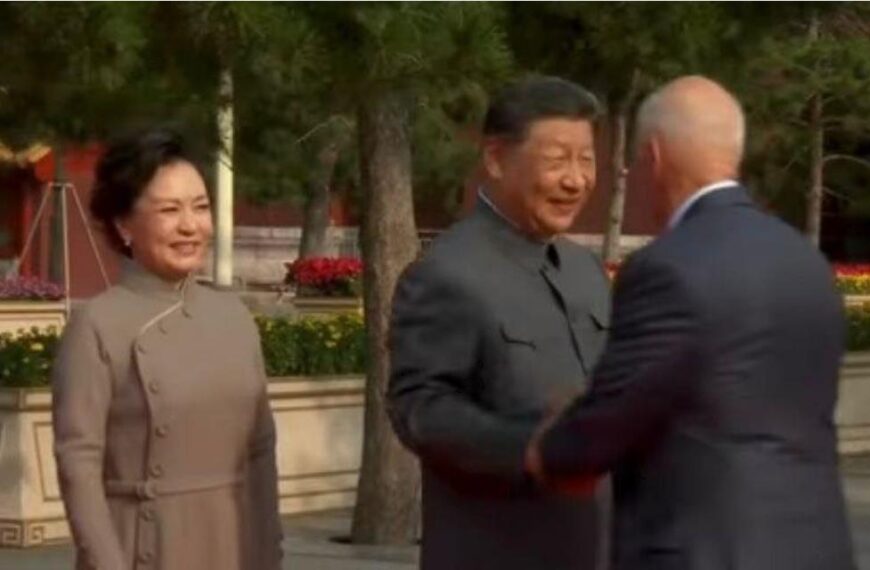 Γιώργος Παπανδρέου: Η θερμή χειραψία με Σι Τζινπίνγκ: «Η Ελλάδα φάρος διαλόγου σε έναν κόσμο γεωπολιτικών εντάσεων»