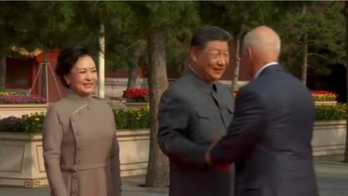 Γιώργος Παπανδρέου: Η θερμή χειραψία με Σι Τζινπίνγκ: «Η Ελλάδα φάρος διαλόγου σε&hellip;