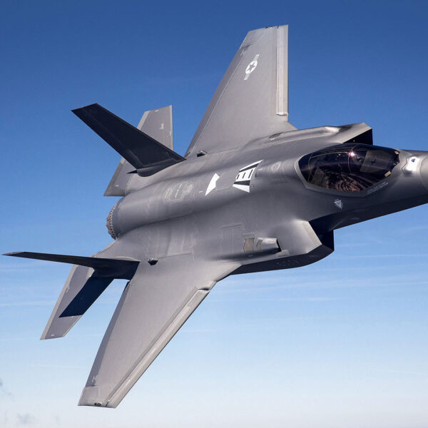 Συμφωνία-μαμούθ Τουρκίας με Boeing και Lockheed Martin για εμπορικά αεροπλάνα και μαχητικά