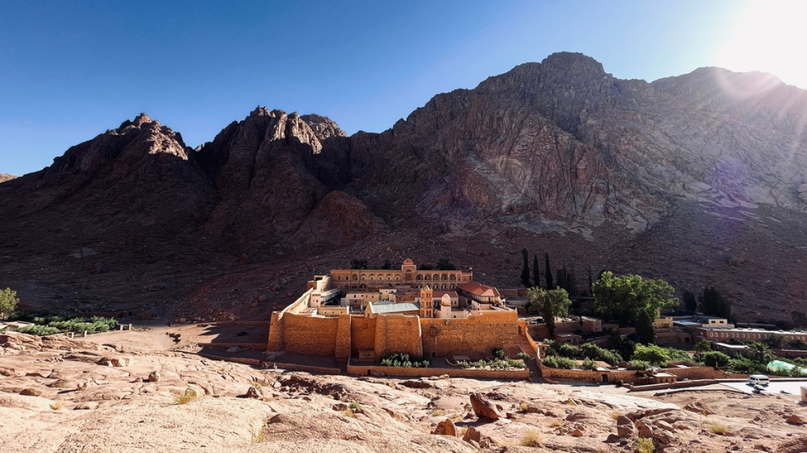 Όρος Σινά: Πολυτελής τουρισμός σε τόπο Παγκόσμιας Πνευματικής Κληρονομιάς