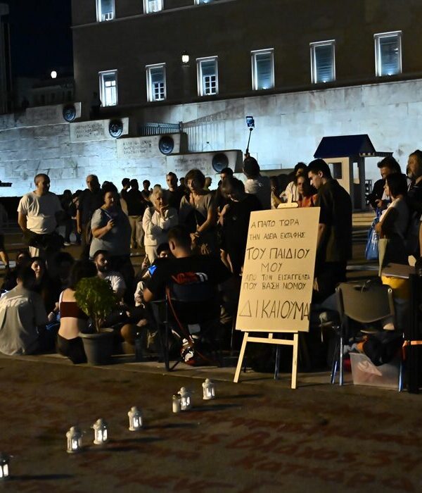 Τέμπη: Μερική ανάκληση της παραγγελίας για εκταφές μετά τις προσφυγές συγγενών