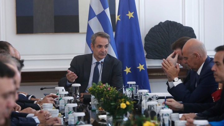 Κυριάκος Μητσοτάκης στο υπουργικό: προτεραιότητα η σταθερότητα, η…