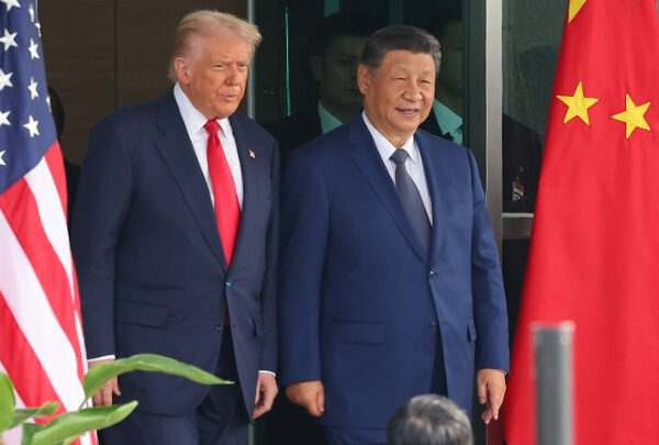 Ντ. Τραμπ – Σι Τζινπίνγκ: Η συνάντηση στο Μπουσάν και το νέο κεφάλαιο στις σινοαμερικανικές σχέσεις