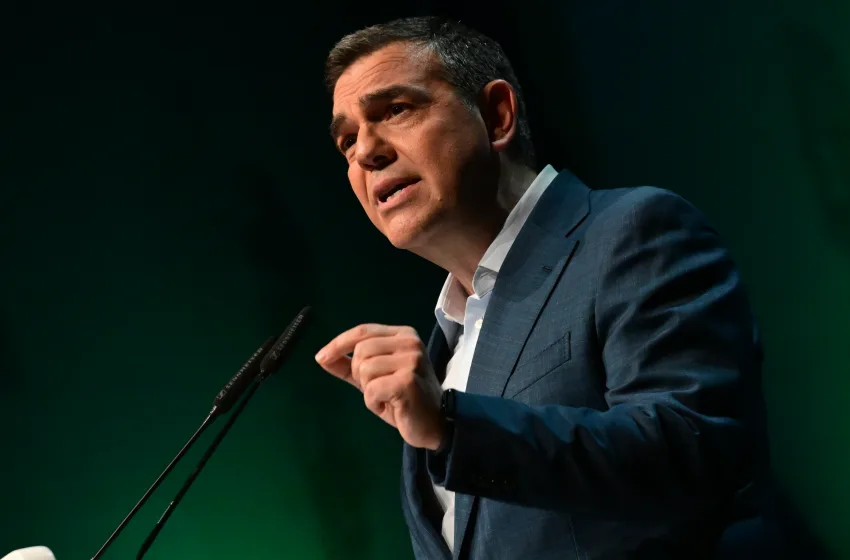 Το νέο κεφάλαιο του Αλέξη Τσίπρα: Πως το “διαβάζουν” Μαξίμου, Χαριλάου Τρικούπη και Κουμουνδούρου