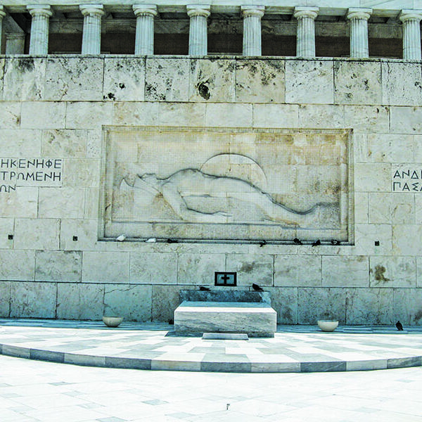 Το τρομερό μυστικό του Άγνωστου Στρατιώτη – Ποιός είναι θαμμένος στο κενοτάφιο;
