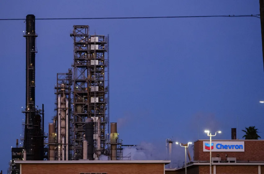 Υπεγράφησαν οι αποφάσεις για έρευνες υδρογονανθράκων σε 4 θαλάσσιες περιοχές