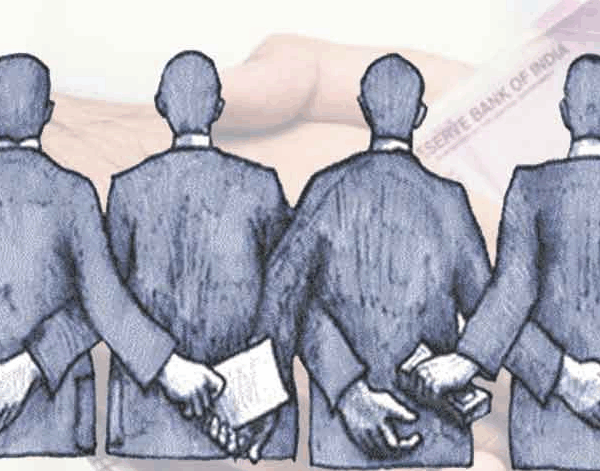 Η Ελλάδα της διαφθοράς: Πολίτες χωρίς εμπιστοσύνη στους θεσμούς