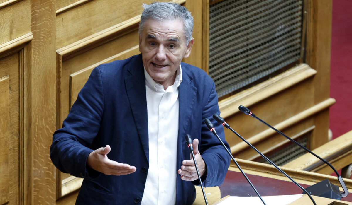 Ευκλείδης Τσακαλώτος: «Νομίζω ότι ο Τσίπρας πάει για κόμμα» – «Δεν έχουμε μιλήσει&hellip;