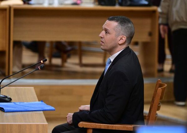 Αμετανόητοι οι χρυσαυγίτες: Ολοκληρώθηκε ο κύκλος των απολογιών στη δίκη της Χρυσής Αυγής