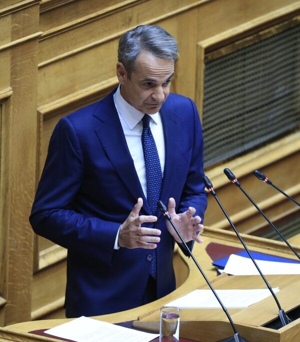 Με διάθεση συγκλίσεων στη Βουλή ο Κυριάκος Μητσοτάκης