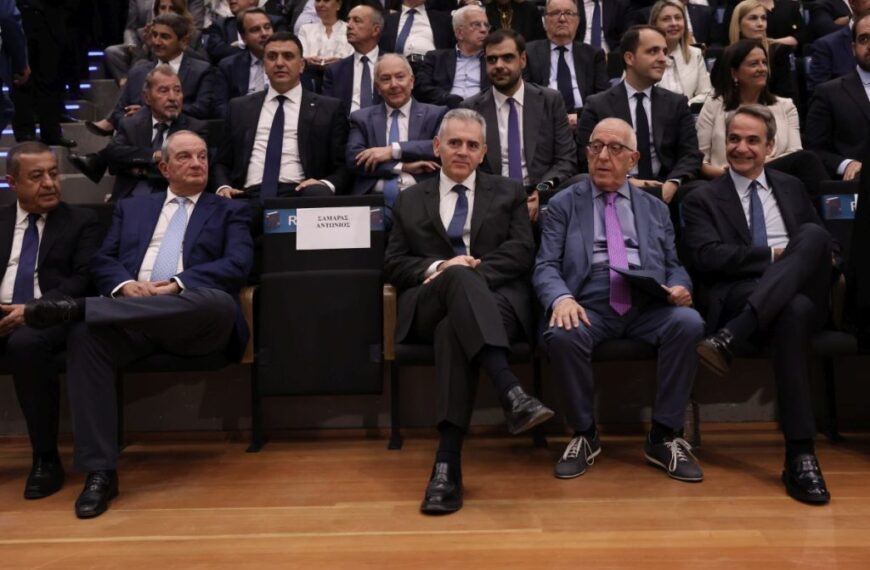 Ηχηρή απουσία Σαμαρά από το Ωδείο