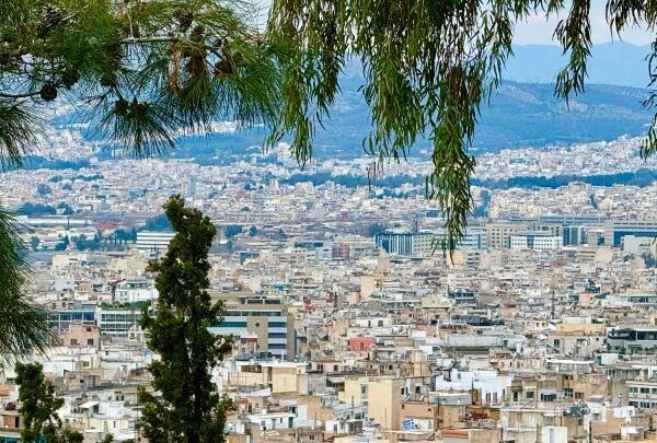 Στέγη: Η ελληνική αγορά ακινήτων ανάμεσα στη γήρανση του αποθέματος, τις ψευδείς&hellip;