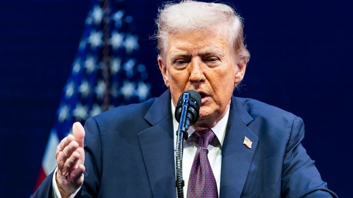 Ο Τραμπ θέτει προθεσμία στην Ουκρανία για το ειρηνευτικό σχέδιο – Πούτιν μιλά για «βάση συμφωνίας» αλλά απειλεί με νέες καταλήψεις