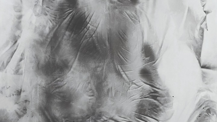 Η εικαστική έκθεση «Black & White» εγκαινιάζεται στις 26/10 στο Μέγαρο Χορού Καλαμάτας