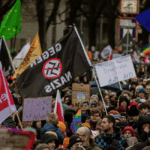 Λιγότεροι ακροδεξιοί, περισσότερη δυσπιστία: η «γκρίζα ζώνη» της γερμανικής δημοκρατίας