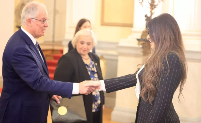 Η Κίμπερλι Γκιλφόιλ ανέλαβε επισήμως καθήκοντα πρέσβης των ΗΠΑ στην Ελλάδα