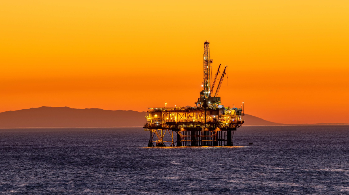 Ανάλυση / Γιατί οι συμφωνίες για LNG και υδρογονάνθρακες στο Ιόνιο αλλάζουν τα δεδομένα;