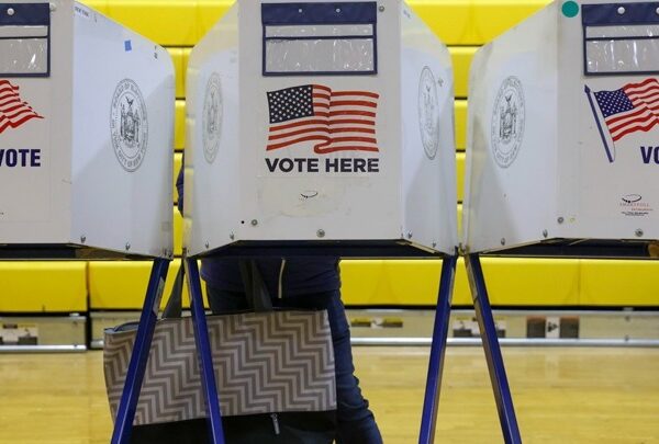 Η Νέα Υόρκη εκλέγει τον δήμαρχό της – Απειλές Τραμπ αν εκλεγεί ο Ζόραν Μαμντάνι