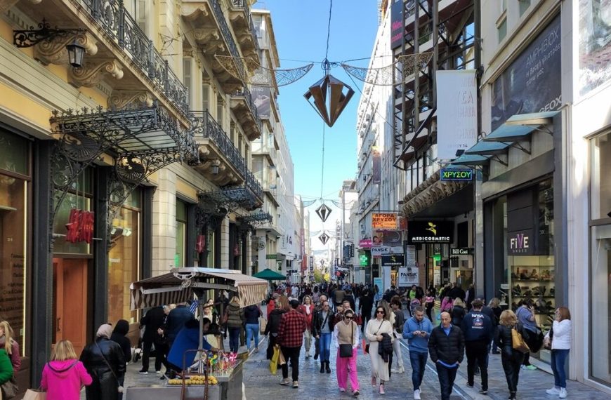 Βασίλης Κορκίδης / Κορύφωση της ετήσιας κατανάλωσης φέρνει η χριστουγεννιάτικη αγορά