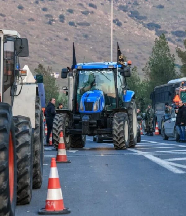 Αγρότες και κτηνοτρόφοι ετοιμάζουν ενιαίο πανθεσσαλικό μπλόκο
