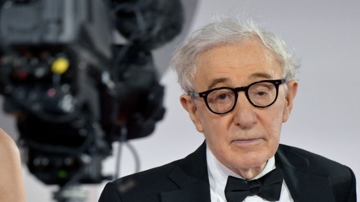 Γούντι Άλεν: Ο άνθρωπος που έκανε την αμηχανία τέχνη έκλεισε τα 90