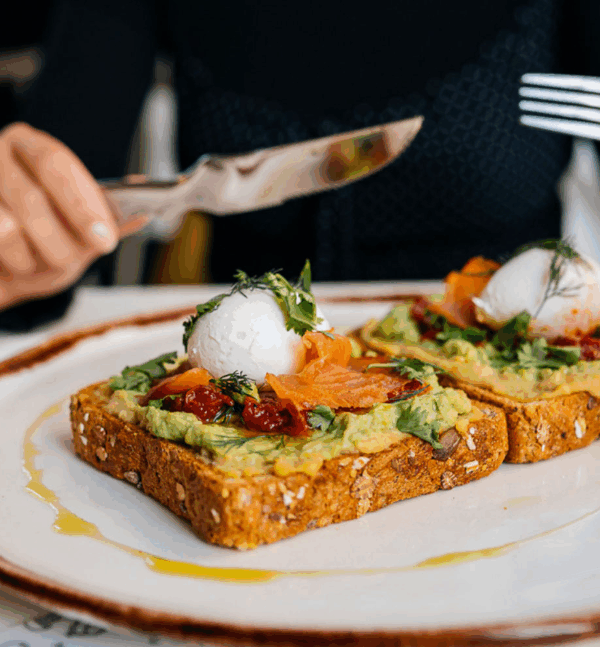 Η Θεσσαλονίκη των Brunch Spots και η ψευδαίσθηση της νέας επιχειρηματικότητας