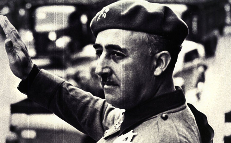 Ισπανία: Πενήντα Χρόνια Μετά – Το Φάντασμα του Φράνκο και η Νέα Άνοδος της Ακροδεξιάς