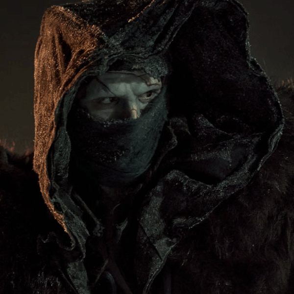 Φρανκεστάιν: Ο Ντελ Τόρο ξαναγεννά το κλασικό τέρας με συγκίνηση, πάθος, επιθυμίες&hellip;