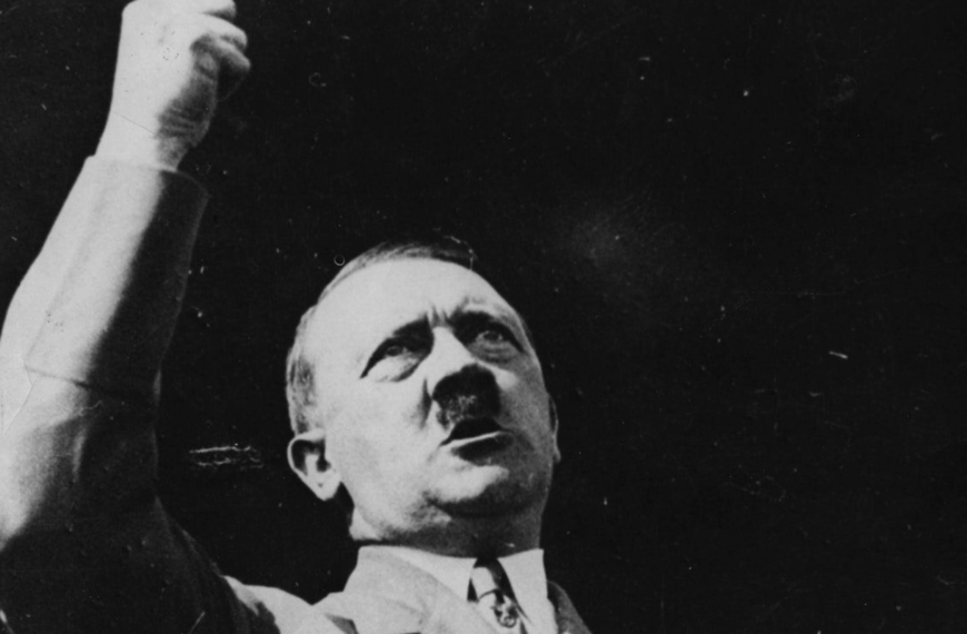 Ο Χίτλερ είχε ατροφία των γεννητικών του οργάνων – Τι αποκάλυψε νέα ανάλυση του DNA του