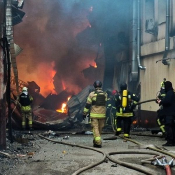 Μαίνεται ο πόλεμος στην Ουκρανία: Μαζικές επιδρομές, νεκροί και νέος μυστική διπλωματία&hellip;