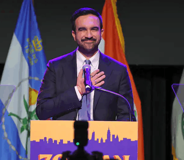 Η «μάσκα» του Ζοράν Μαμντάνι και η νέα «τραμπική» εποχή της Washington&hellip;