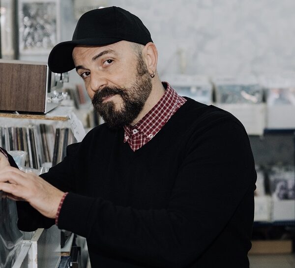 Μουσική με τεχνητή νοημοσύνη (f@ck off)