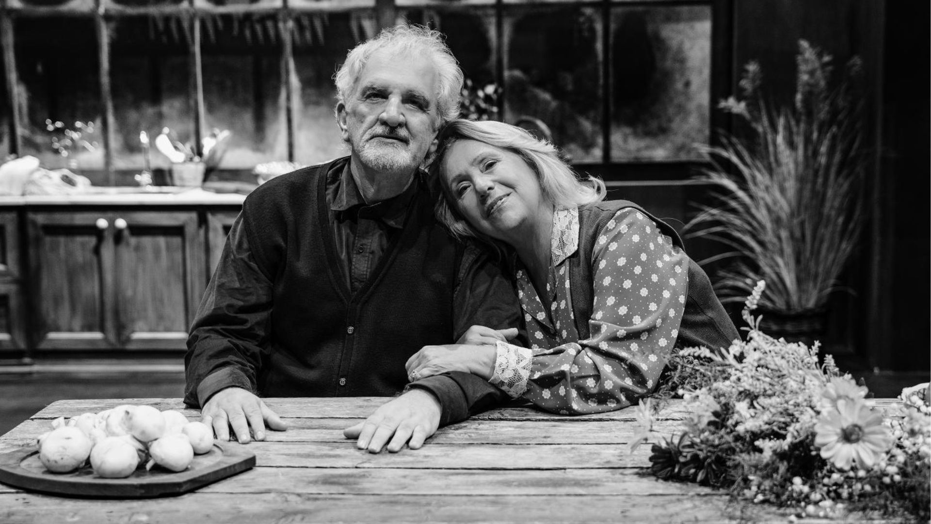 «Πριν Ανοίξουμε Φτερά»: Μια συγκινητική θεατρική εμπειρία με τον Δημήτρη Καταλειφό στο Ίδρυμα Μιχάλης Κακογιάννης