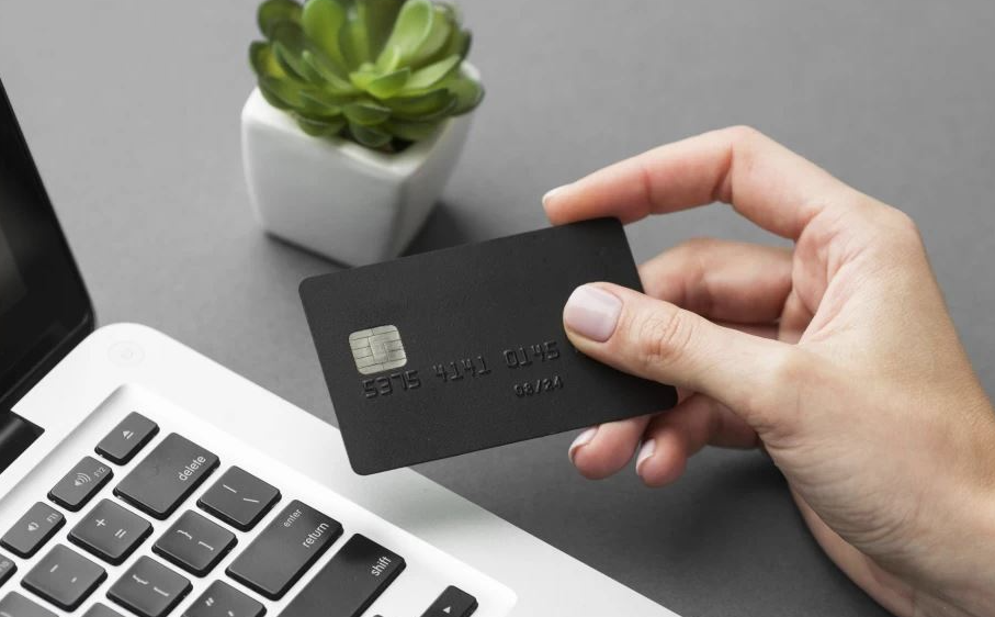 Δημόσια κλήρωση για χρήστες προπληρωμένων καρτών επιδομάτων – 1.000 ευρώ σε 8.500 στους νικητές