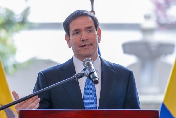 Ξεκίνησαν οι κρίσιμες συνομιλίες ΗΠΑ Ουκρανίας στη Φλόριντα με στόχο μια κυρίαρχη&hellip;