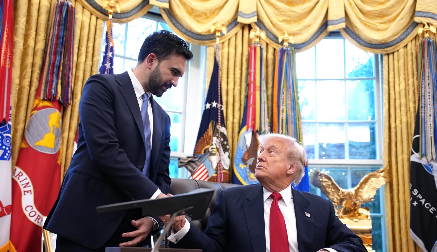 Συνάντηση Τραμπ-Μαμντάνι στο Λευκό Οίκο σε θετικό κλίμα