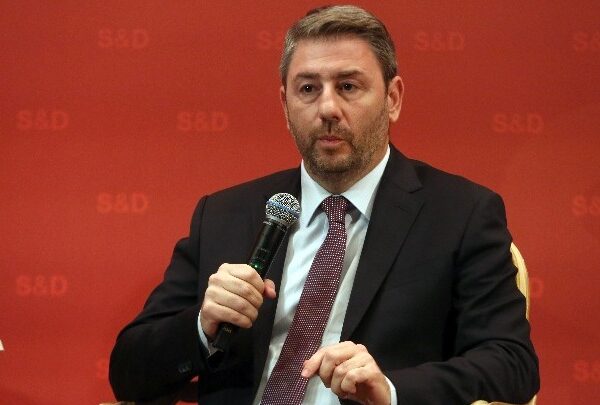 Ανδρουλάκης: «Η ΝΔ τα έκανε μπάχαλο στην ενέργεια – Μόνο το ΠΑΣΟΚ μπορεί να τη διαδεχθεί»