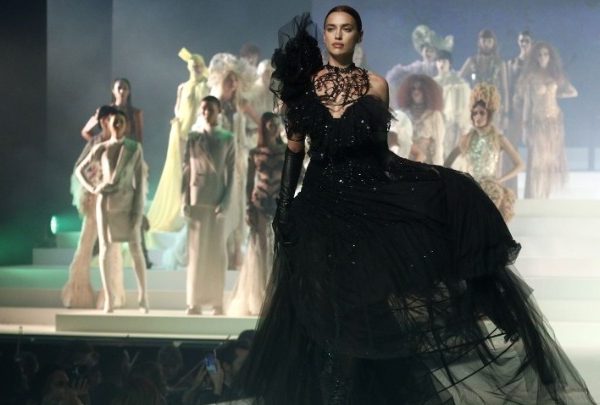 Jean Paul Gaultier Catwalk Τα 44 χρόνια γυναικείων κολεξιόν του «enfant terrible»&hellip;