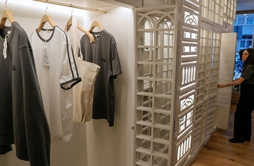 Διαδηλώσεις εργαζομένων της Zara σε επτά χώρες κατά τη Black Friday