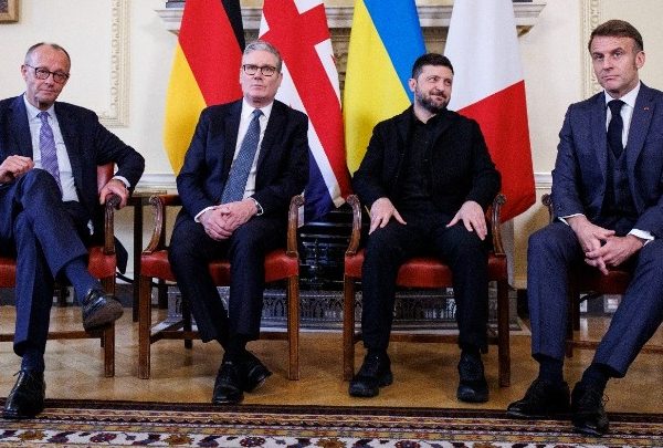 Τετραμερής κορυφής στο Λονδίνο: Ευρώπη και Ουκρανία αναζητούν κοινή γραμμή απέναντι στη ρωσική απειλή και τις πιέσεις των ΗΠΑ
