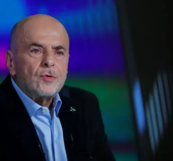 Ο Αλαφούζος καταγγέλλει προληπτική λογοκρισία στο ντοκιμαντέρ Παπαχελά για την «17 Νοέμβρη»&hellip;