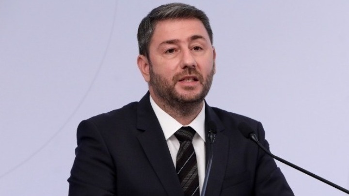 Πολιτικό κάλεσμα για αλλαγή: Το μήνυμα Ανδρουλάκη για το 2026