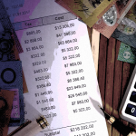 Η κρίση του κόστους ζωής κλονίζει τις ισχυρότερες δημοκρατίες