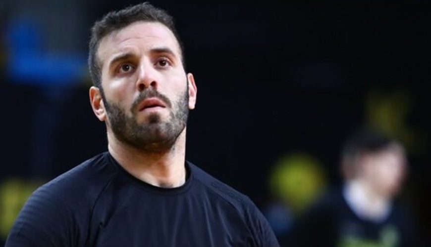 Παππάς για το επεισόδιο στο Στρασβούργο: «Δεν χτύπησα τον δημοσιογράφο – Ήταν διαπληκτισμός»