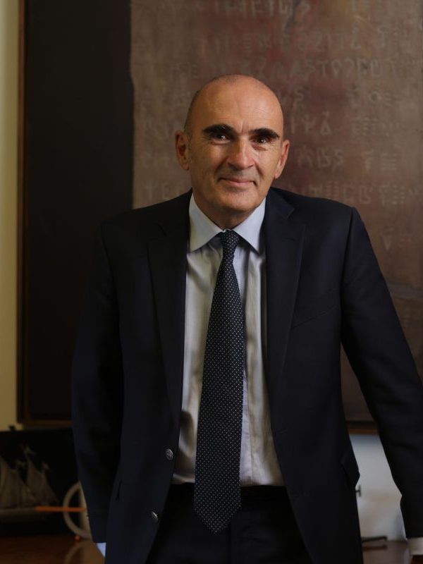 Ο Ανδρέας Κουτσόλαμπρος νέος πρόεδρος του Δικηγορικού Συλλόγου Αθηνών με σαρωτική νίκη