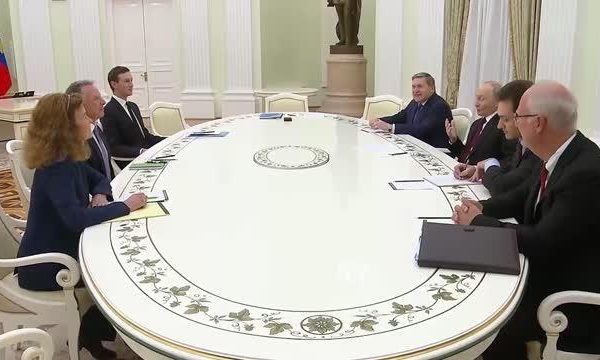 Κρεμλίνο: Κρίσιμες συνομιλίες ΗΠΑ–Ρωσίας ενώ ο Πούτιν απειλεί την Ευρώπη με πόλεμο